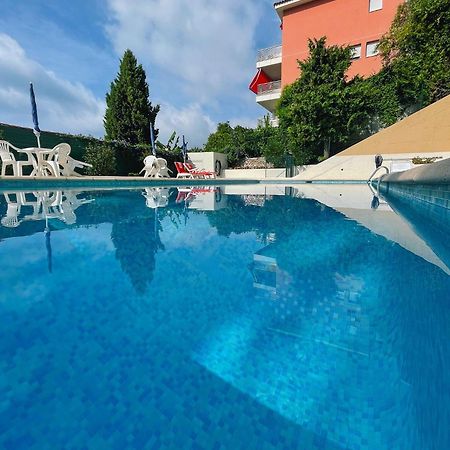Mansfield Vue Carte Postale Terrasse Piscine Calme Port A 200M A Pied Apartment Menton Luaran gambar